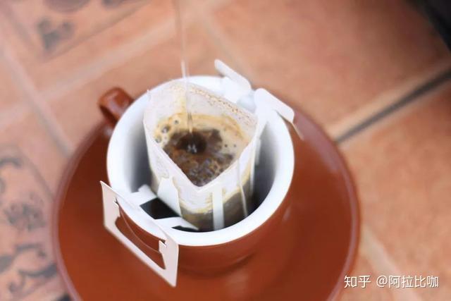 咖啡打奶泡技巧详细教程视频_咖啡打奶泡器_怎么打咖啡